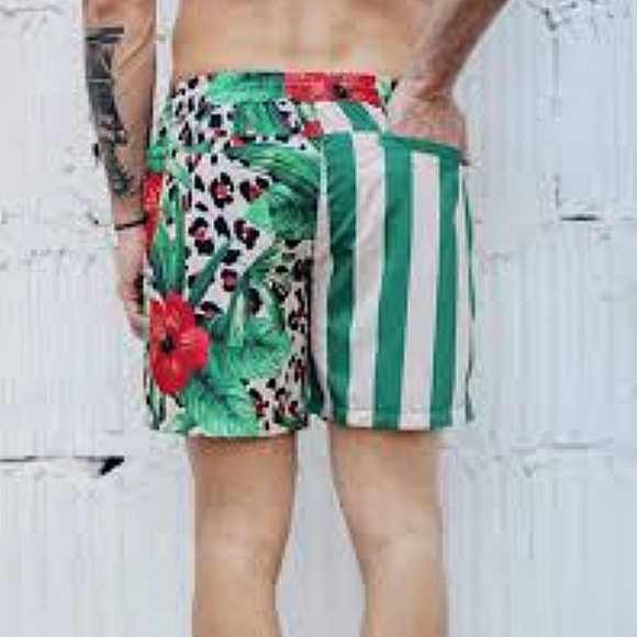 Duvin Design Co. Leo Floral Short Green - Picture 3 of 9